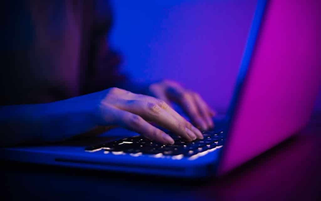 8 Best Laptops With Backlit Keyboards in 2026 (White, RGB & Auto-Adjusting)