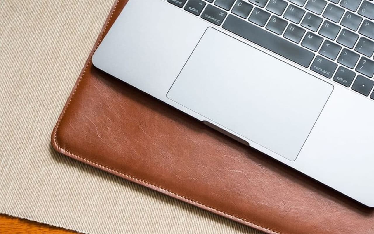 10 Best Macbook Pro Cases & Sleeves