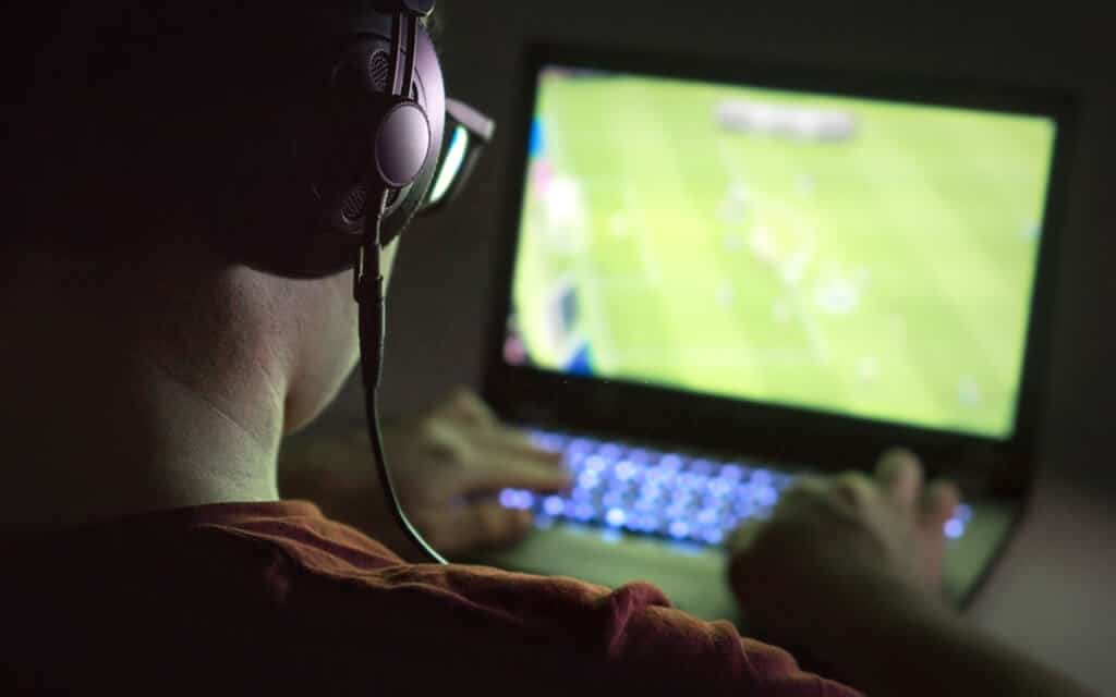 Can You Play PC Games on a Laptop?