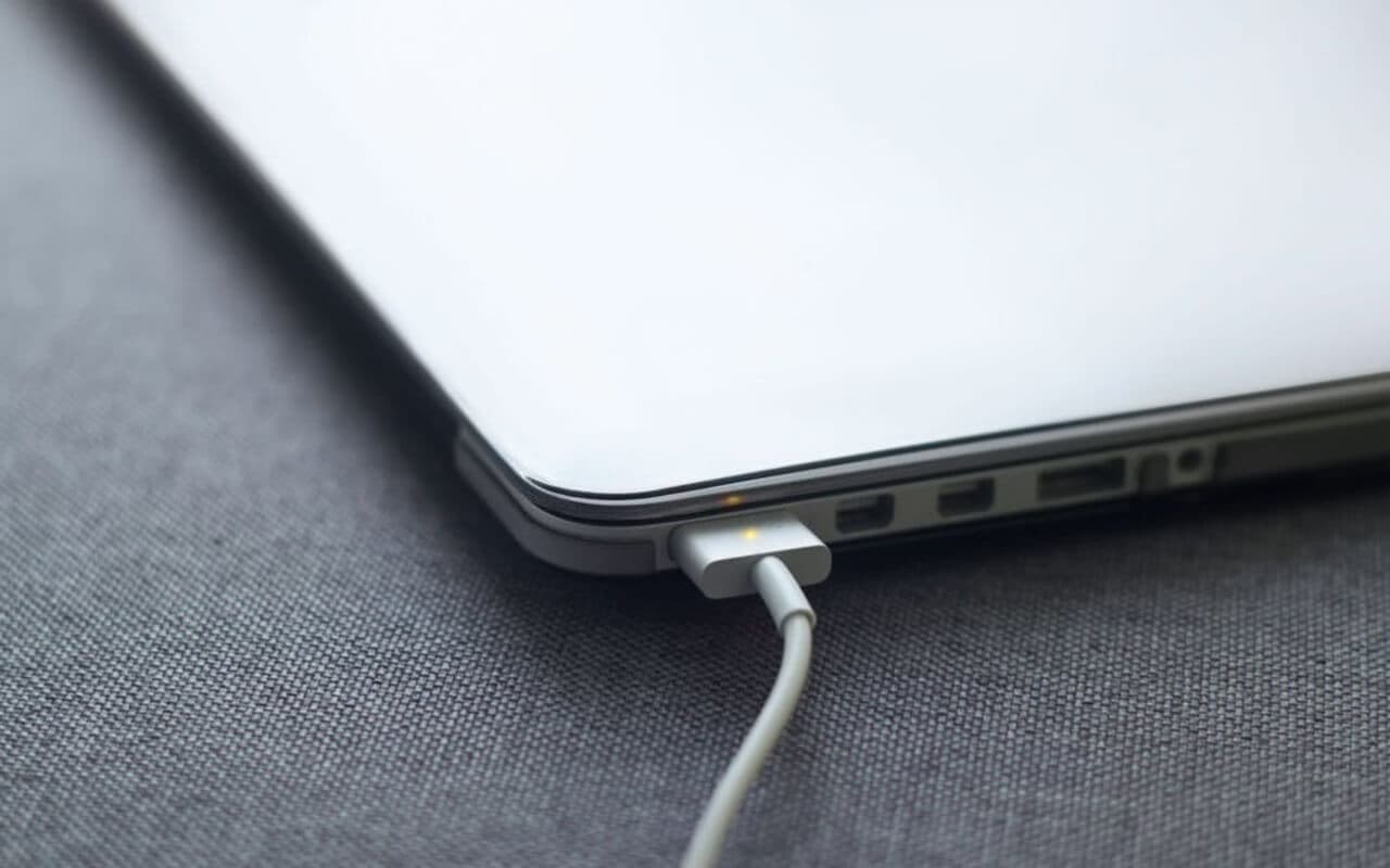 How Long Should I Charge My Laptop Battery