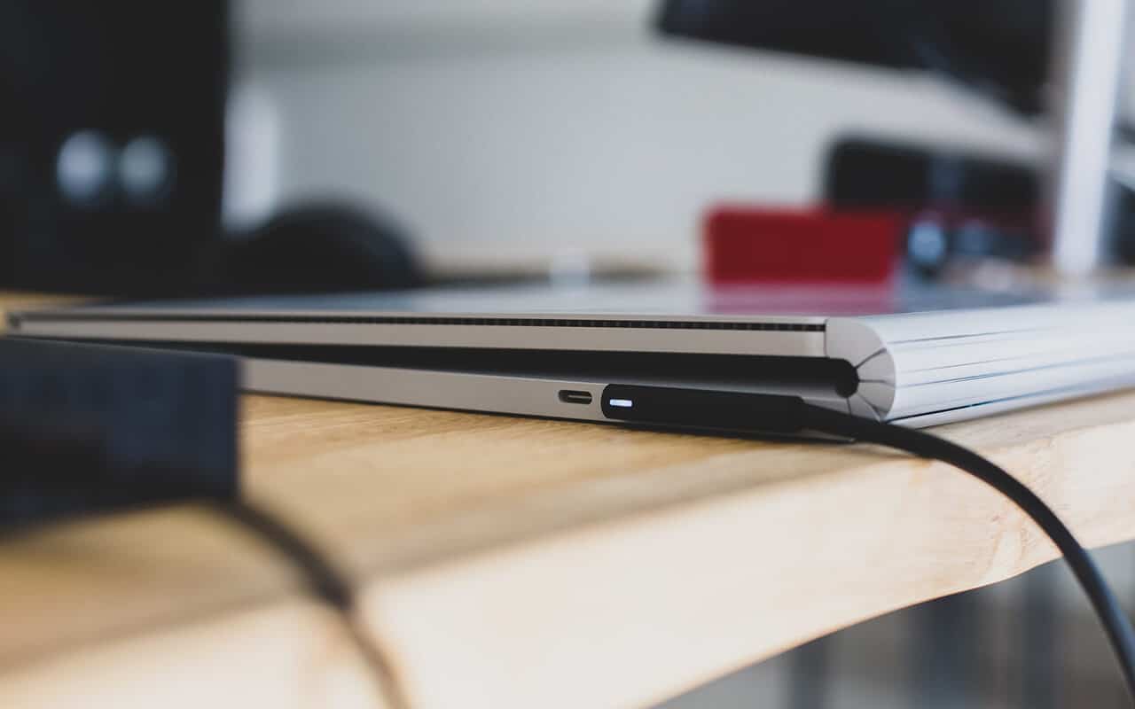 Top 3 Ways to Charge a Laptop With USB