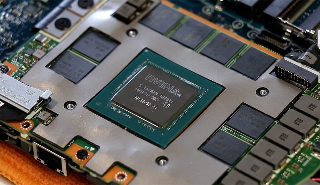 Nvidia-Geforce-RTX-2080-laptop-GPU