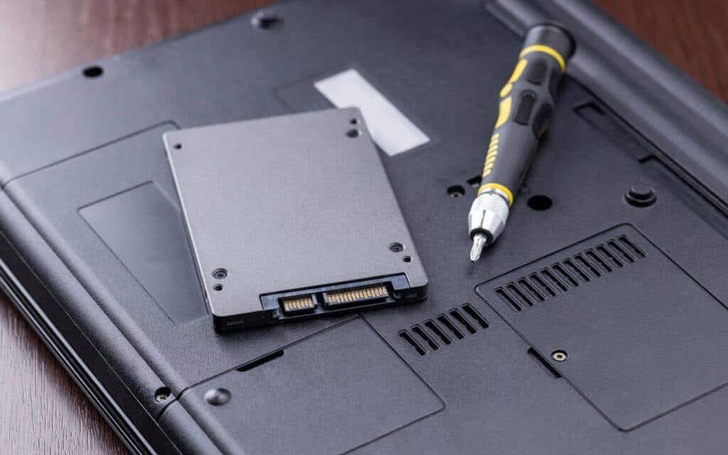 Upgrading-laptop-storage-for-gaming
