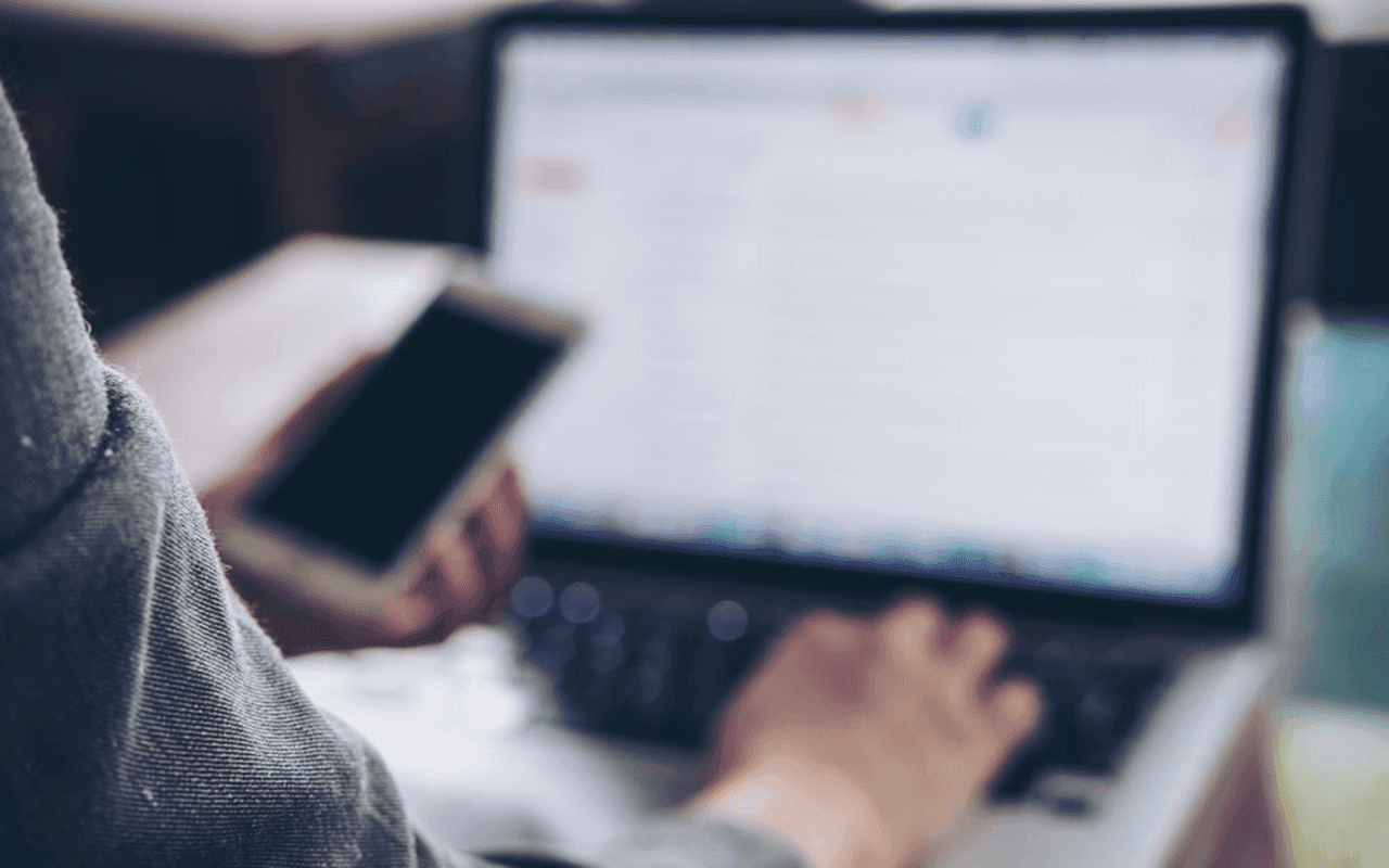 How to Share Your Phone's Internet With a PC or Laptop