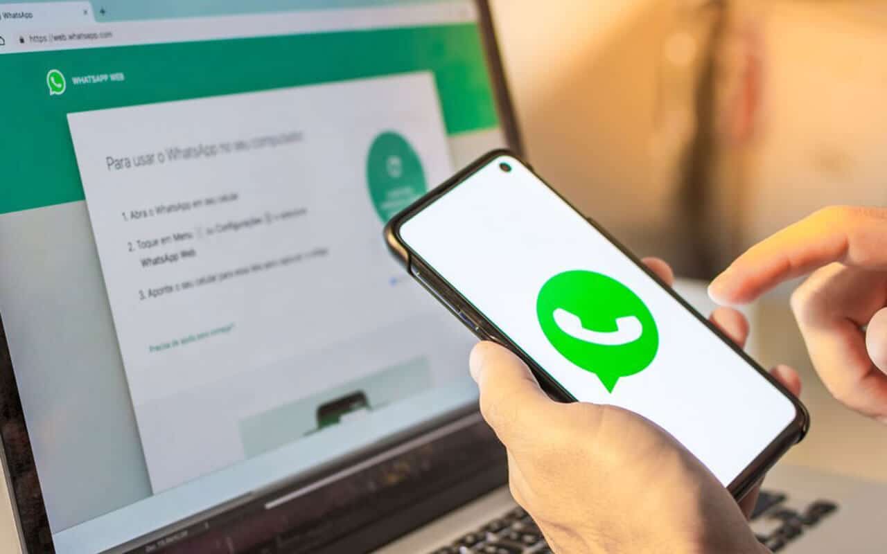 How to Install, Connect and Use WhatsApp In PC or Laptop (Top 3 Methods)